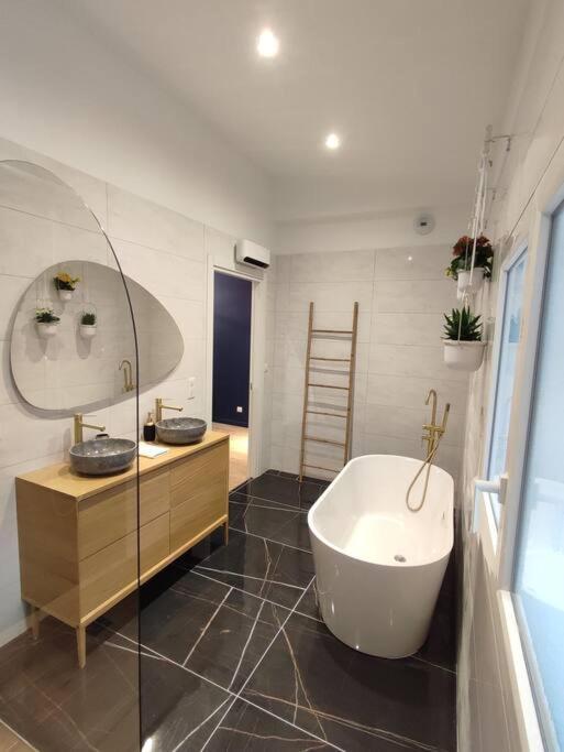 Appartamento Le Secret 140m2, Proche Sanctuaires, Climatise *