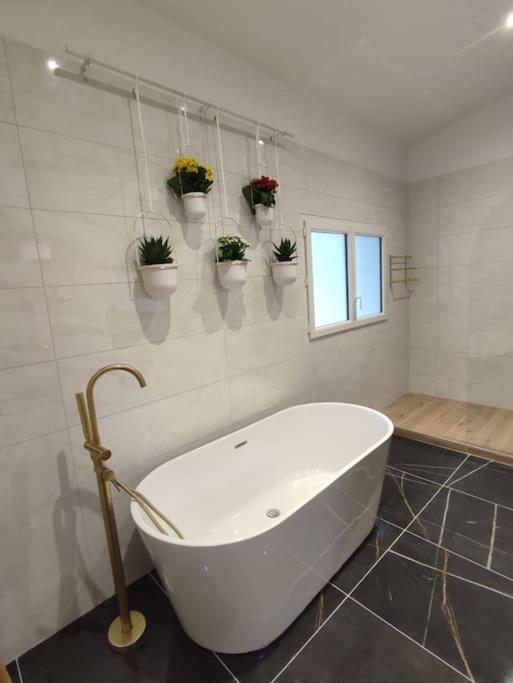 Le Secret 140m2, Proche Sanctuaires, Climatise *